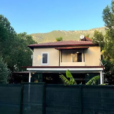 빌라 Oludeniz Bahce Jakuzili